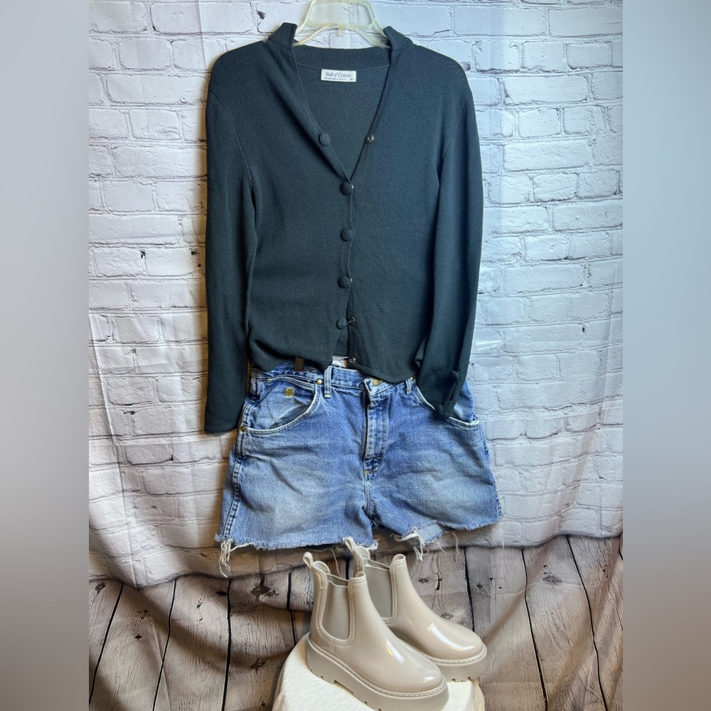 George Strait Cowboy Cut Collection Wrangler Medium Blue Wash Denim Shorts|34x32